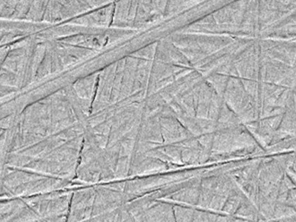 機械研磨による金属の断面